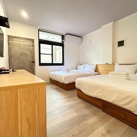 Yan Bin Hotel Tainan Extérieur photo