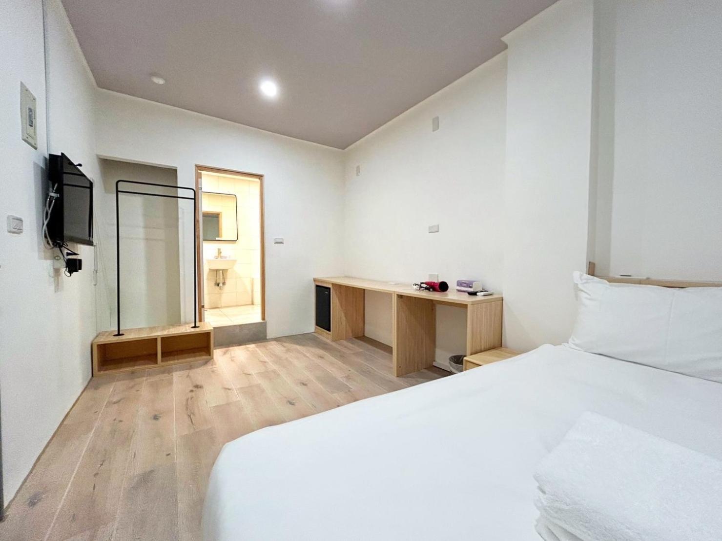 Yan Bin Hotel Tainan Extérieur photo