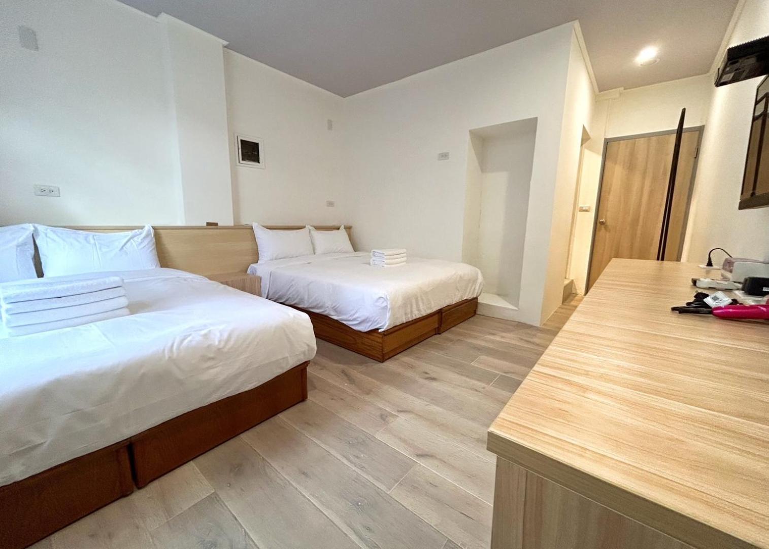 Yan Bin Hotel Tainan Extérieur photo